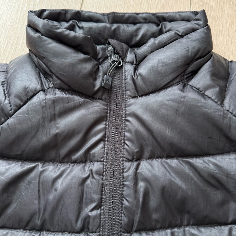 Eddie Bauer Down Puffer Vest in Black Women’s Size Medium - Picture 3 of 11